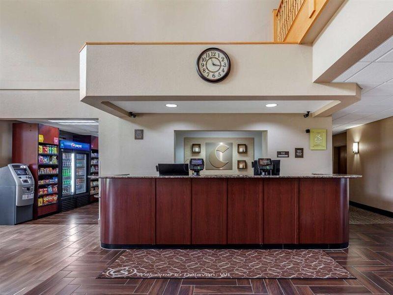 Comfort Suites Delavan - Lake Geneva Area Exterior foto