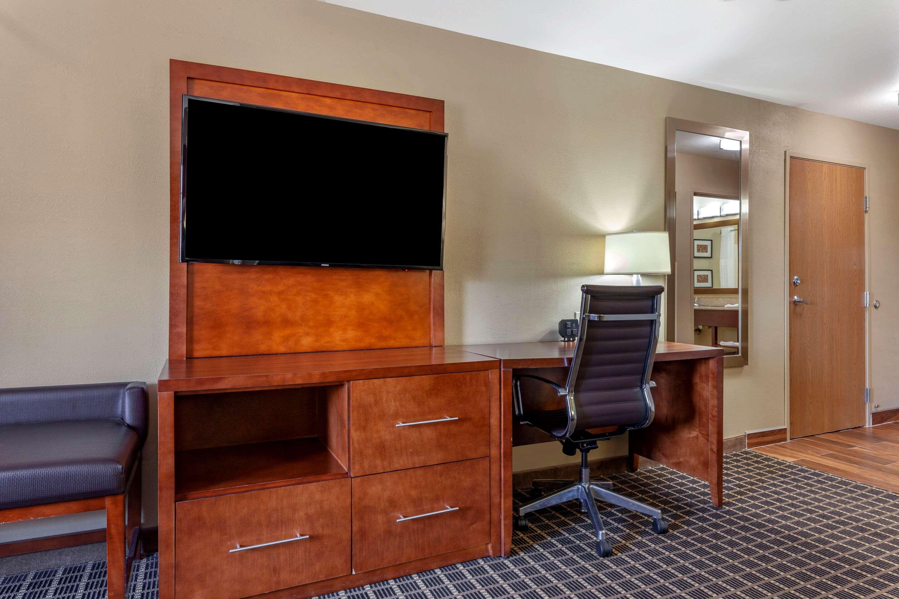 Comfort Suites Delavan - Lake Geneva Area Exterior foto