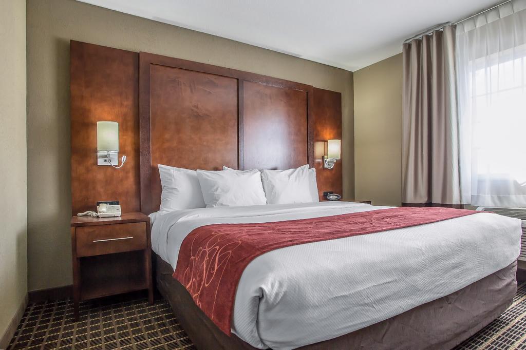 Comfort Suites Delavan - Lake Geneva Area Exterior foto